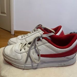 fila red and white sneakers🤍